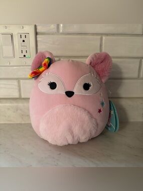 Miracle the Fox Squishmallow